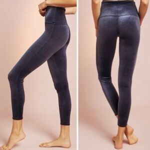 NWOT Velvet Grey / Navy Leggings Medium